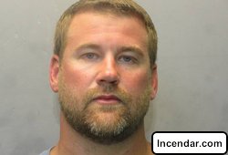 FLORIDA MAN LOSES TEMPER AFTER STRIPPERS AT CLUB INVITED HIS WIFE ON STAGE, TRIED TO TAKE OFF HER CLOTHES